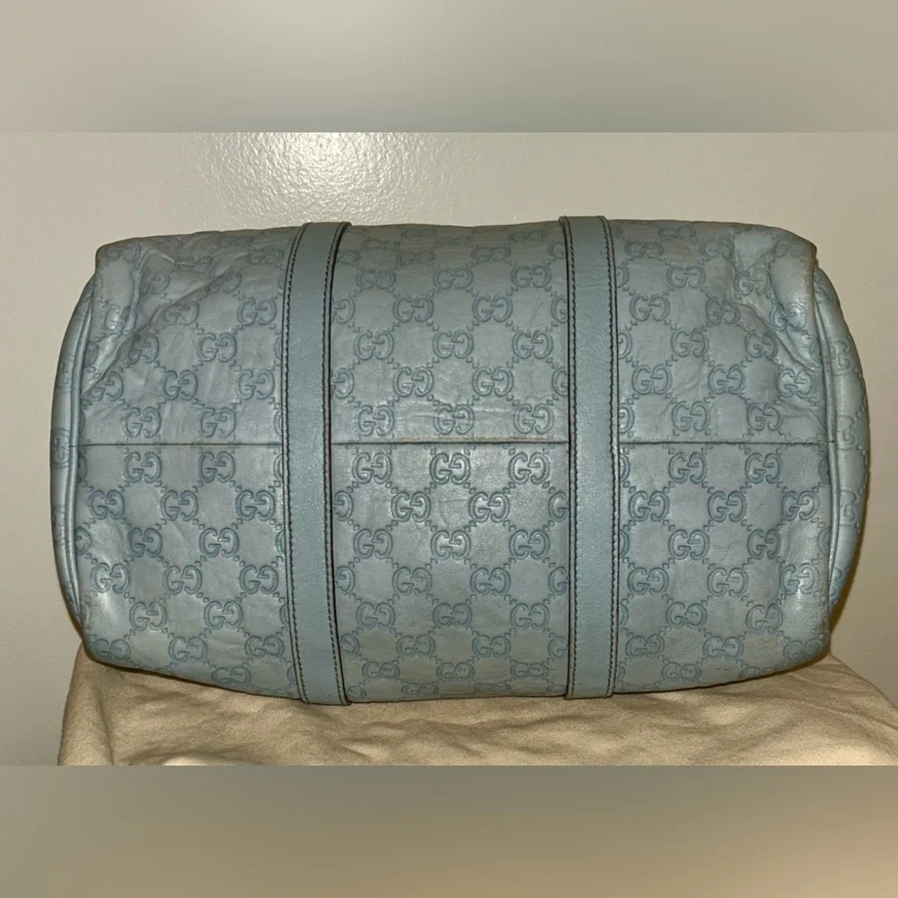 Authentic Gucci Guccissima Joy Boston Bag in light blue. - Picture 8 of 14